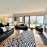 Sea Haven - My Tranquil Costal Retreat - Commanding Views * Йол