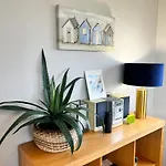 Sea Haven - My Tranquil Costal Retreat - Commanding Views Вилла Йол