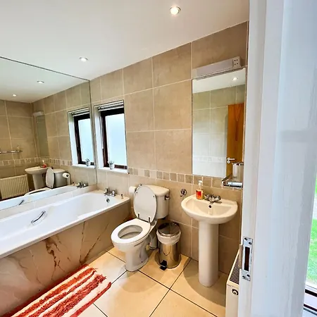 Sea Haven - My Tranquil Costal Retreat - Commanding Views Villa Youghal