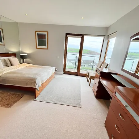 Sea Haven - My Tranquil Costal Retreat - Commanding Views Youghal