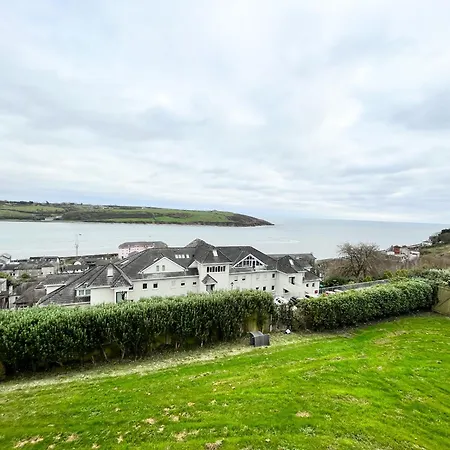 Sea Haven - My Tranquil Costal Retreat - Commanding Views Villa Youghal