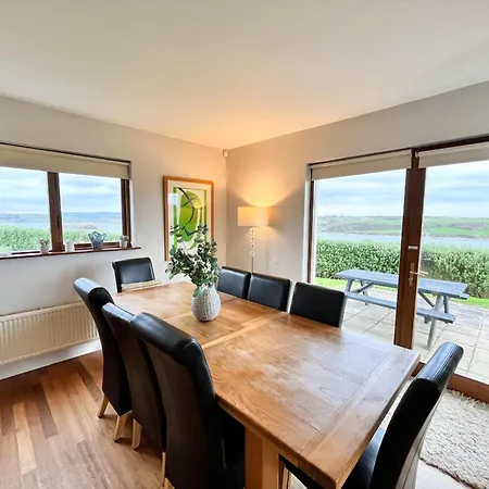 Sea Haven - My Tranquil Costal Retreat - Commanding Views