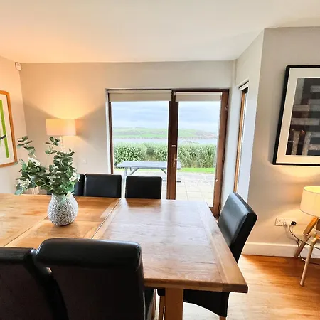 Sea Haven - My Tranquil Costal Retreat - Commanding Views 욜