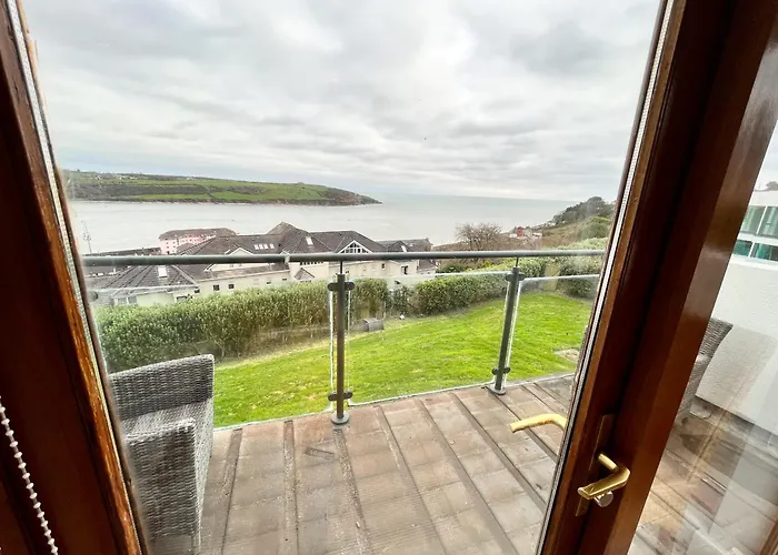 Sea Haven - My Tranquil Costal Retreat - Commanding Views Villa