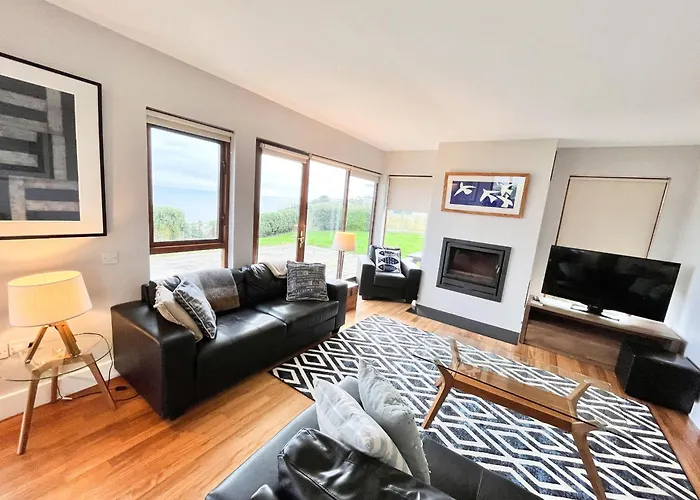 Sea Haven - My Tranquil Costal Retreat - Commanding Views *